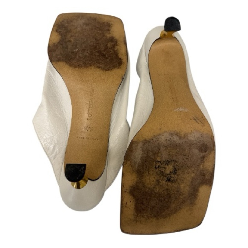 Bottega Veneta Mule Sandals 37.5 Glossy Lambskin‎ Gold Heel Square Sole Women’s - Picture 12 of 16
